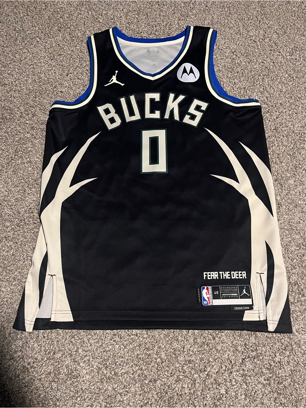 NBA Jordan Nike Milwaukee Bucks Damian Lillard Jersey Men’s Large (48)
